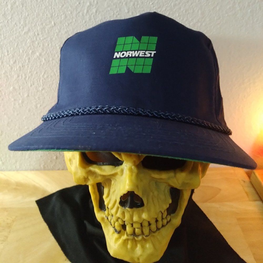 Deadstock Vintage Norwest Venture Capital Rope Snap Back Trucker Hat